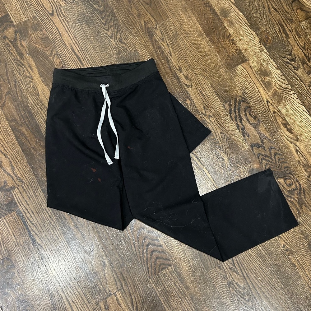 FIGS black straight scrub pant